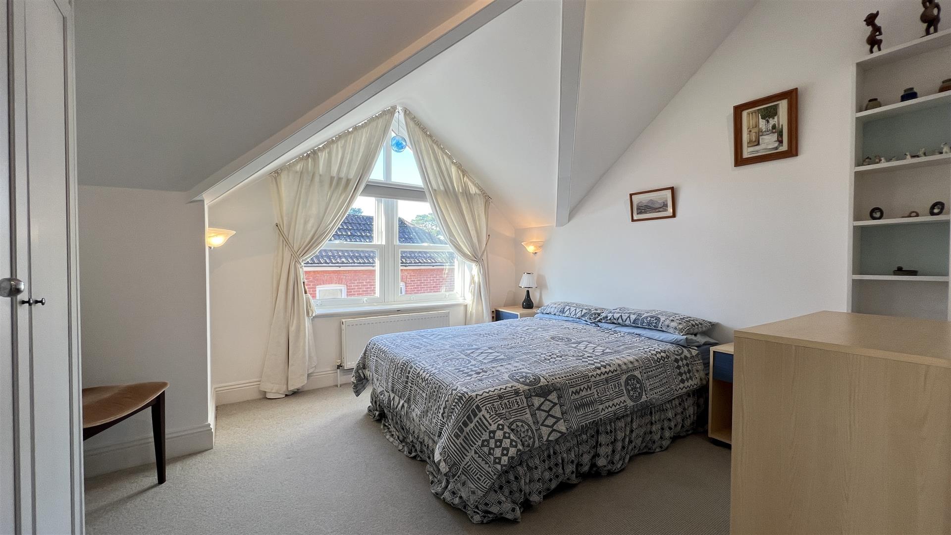 3 Bedroom Apartment Flaghead Road, Canford Cliffs